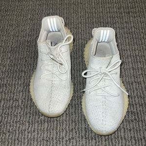 Authentic Yeezy Boost 350 V2 ‘Cream White / Triple White